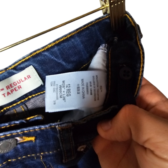 Levi's 502 Taper Fit Denim Jean's. Perfect Condition! - Picture 4 of 6